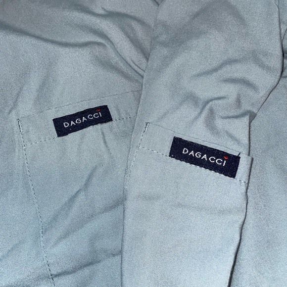 SCRUBS SET OF 4!! - Picture 6 of 14